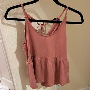 coral flowy top